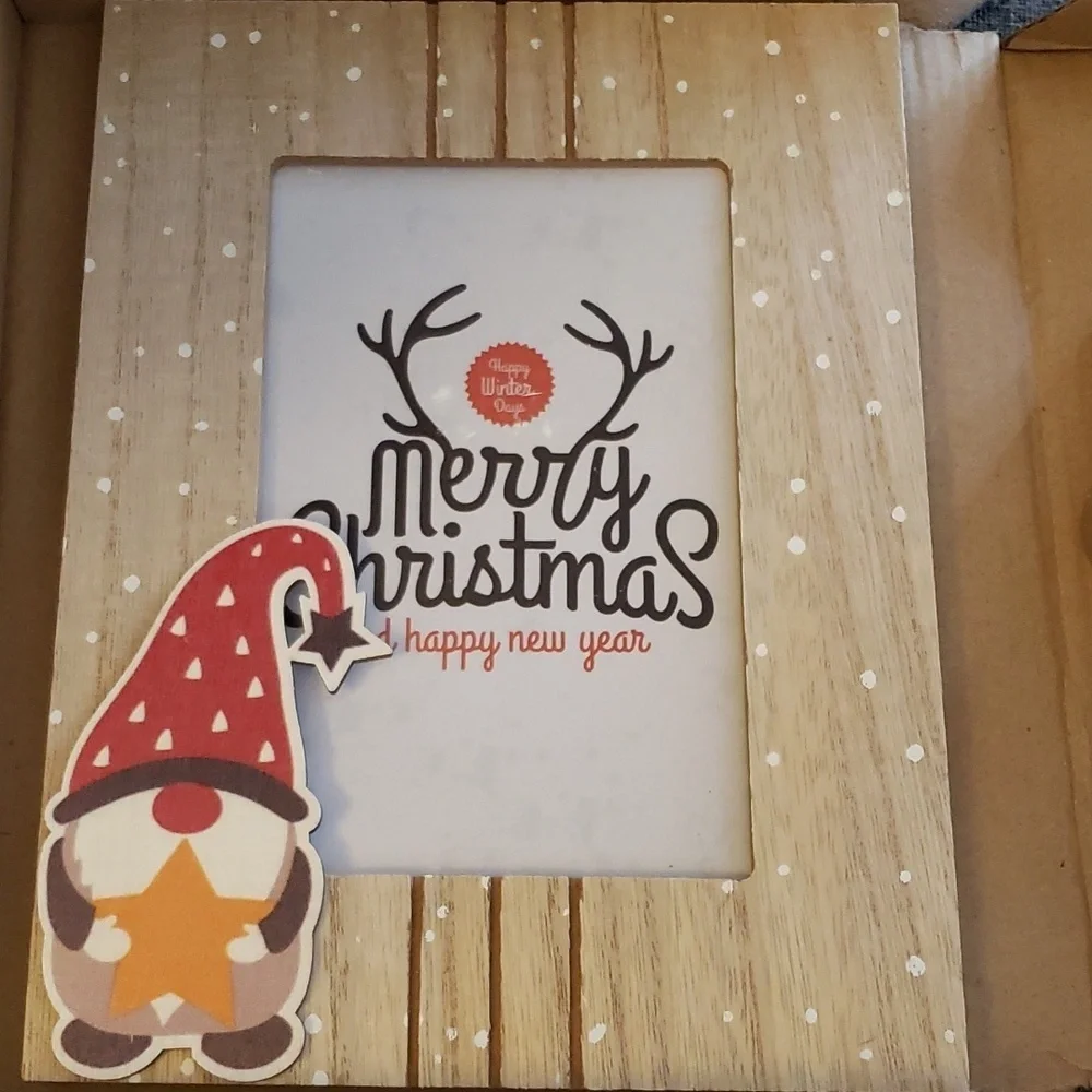 Oyaton Christmas Photo Frame and Reindeer Advent Calendar 2 Piece Set